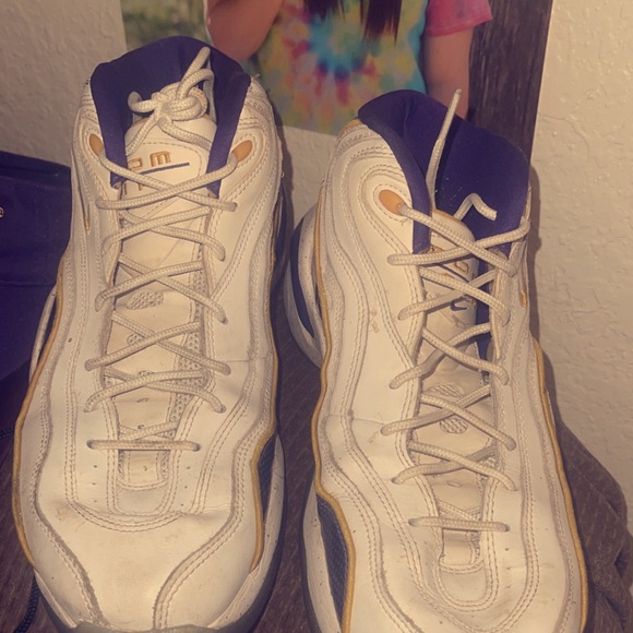 Kobe NIKE AIR ZOOM SIZE 10.5